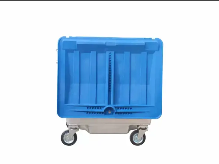 Wheeled Trash Can With Lid
