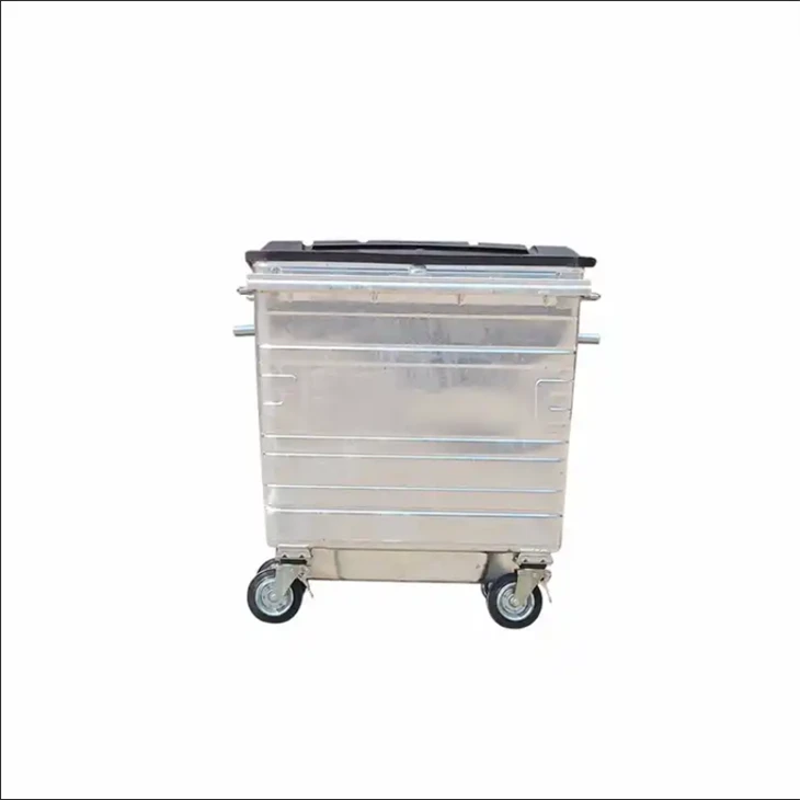 Wheeled Trash Can With Lid